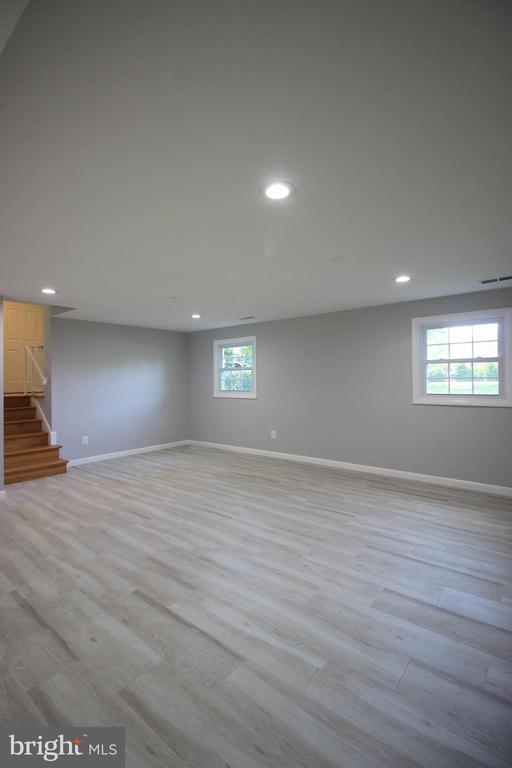Building Photo - 2391 Cedar Ln