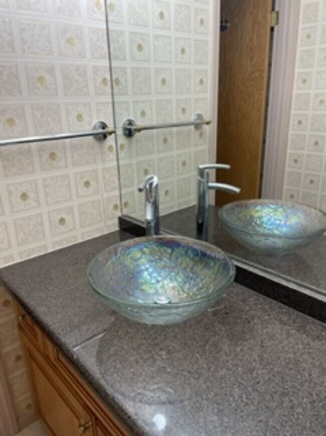 Building Photo - Beautiful 3 Bedroom Oakmont Home Rental fo...