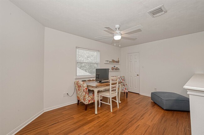 Building Photo - 16535 Oat Mill Dr