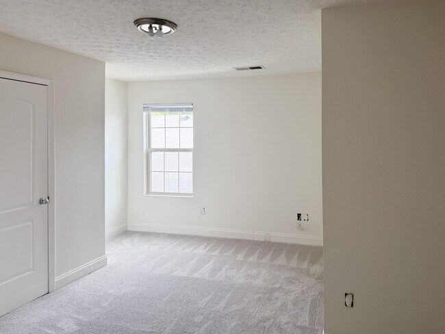 Building Photo - 2529 Moray Pl