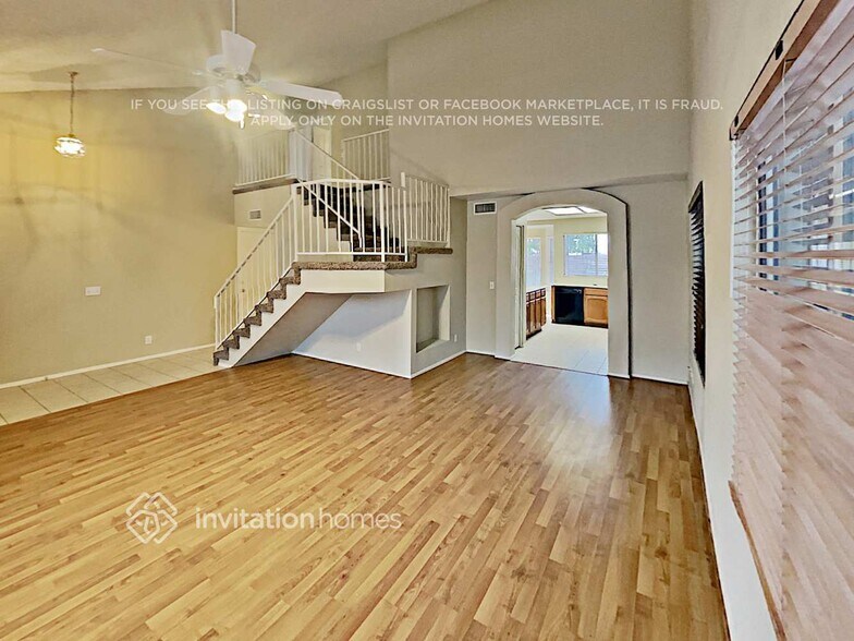 Building Photo - 1022 S Surfside Dr