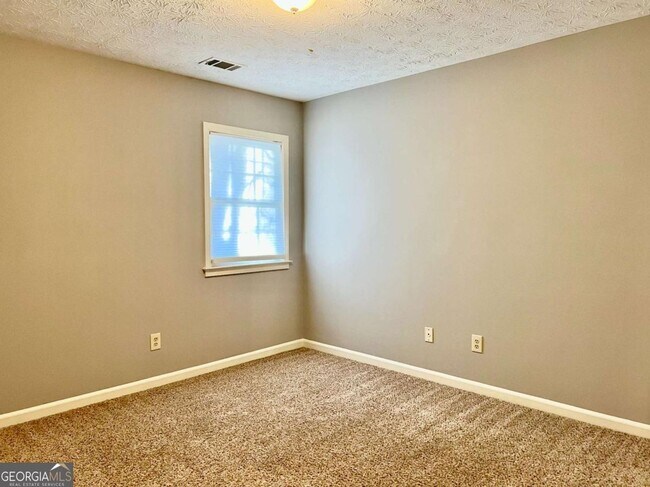 Building Photo - 4650 Kousa Ln