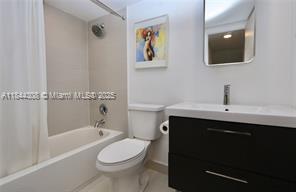 Building Photo - 20350 W Country Club Dr