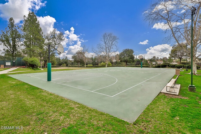 Building Photo - 12057 Falcon Crest Way