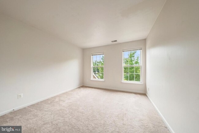 Building Photo - 42038 Cherish Ct