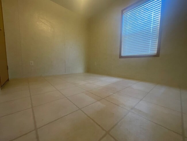 Building Photo - 127 Lonesome Hill Rd