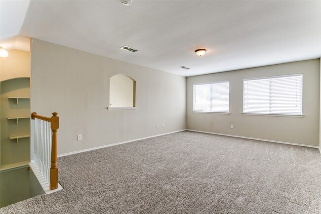Building Photo - 3914 Randall Ln