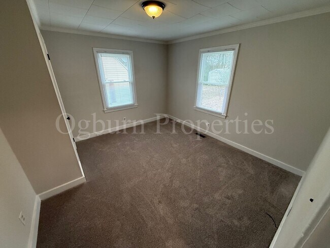 Building Photo - 500 N Dunleith Ave