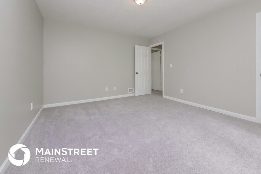 Building Photo - 6645 Cameron Rd