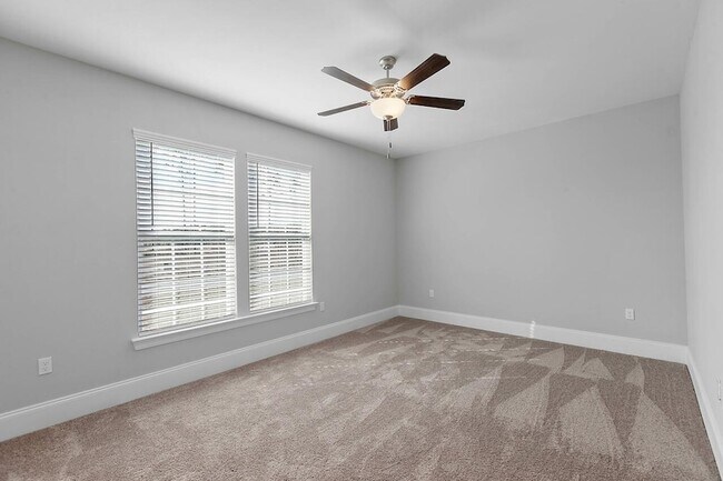 Building Photo - 118 Shelby Dr