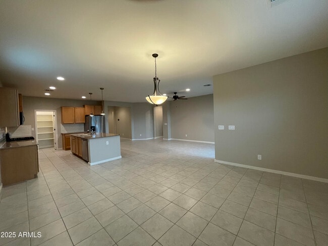 Building Photo - 735 W Micanopy Trl.