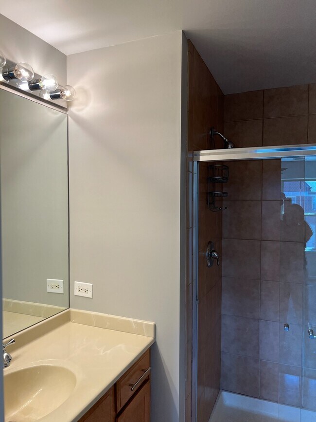 Building Photo - 705 Keystone Ln