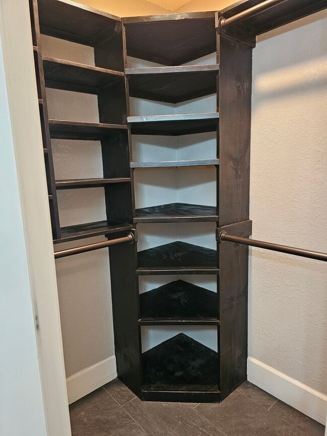 Building Photo - 2710 Hwy 348