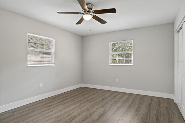 Building Photo - 3810 S Randall St