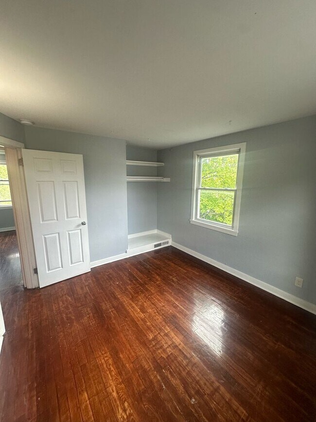 Building Photo - 3-9 Benefield Place