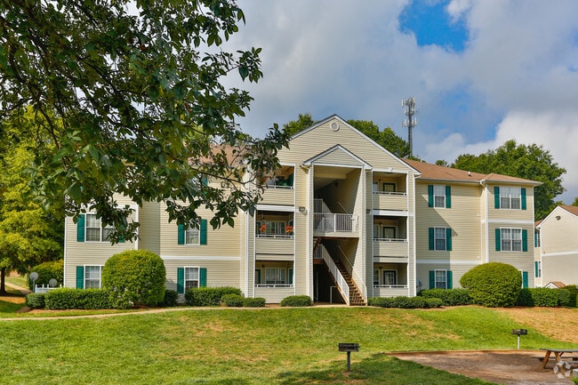 Primary Photo - Parkview Apartments