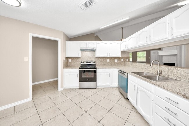 Building Photo - 6603 Brookgate Dr