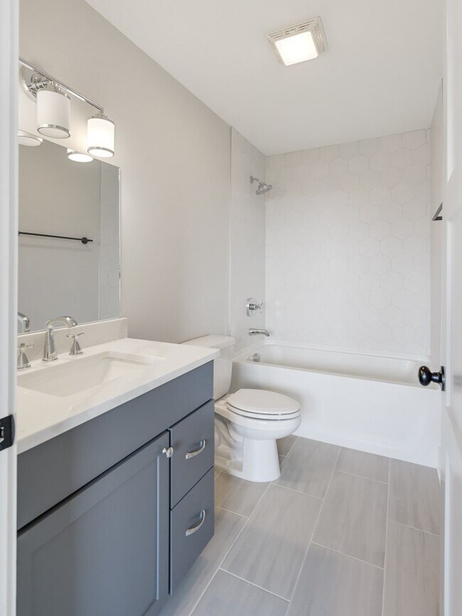 Building Photo - 618 Croley Dr