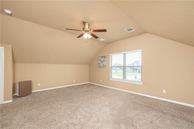 Building Photo - 13427 Meadow Ridge