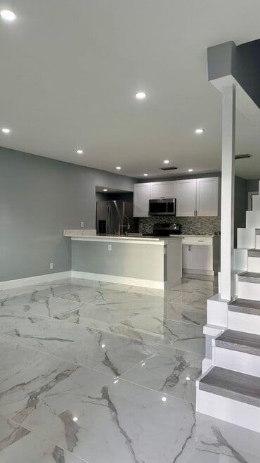 Building Photo - 1134 Woodbine Rd