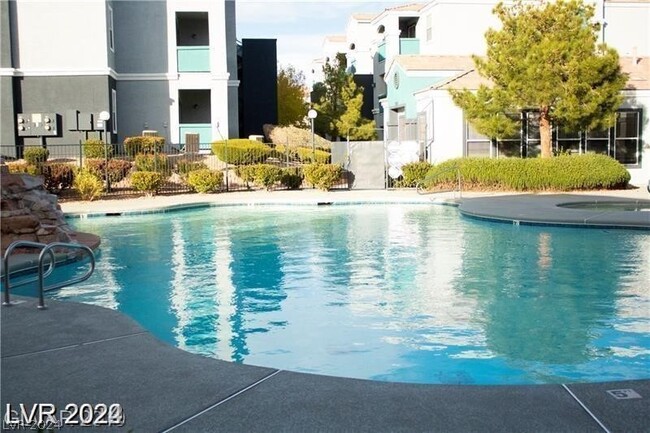 Building Photo - 6955 N Durango Dr