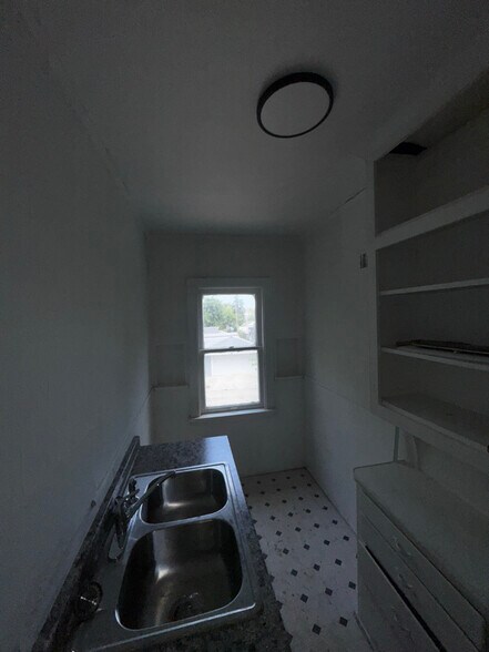 Primary Photo - 1211 Starr Ave