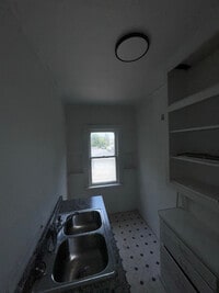 Building Photo - 1211 Starr Ave