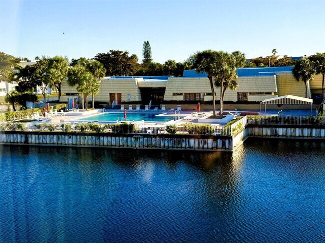 Building Photo - 8130 Sunrise Lakes Blvd