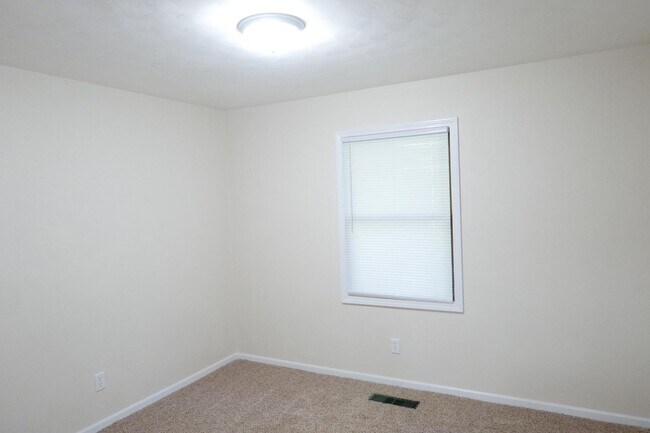 Building Photo - 1430 Huntington Ave