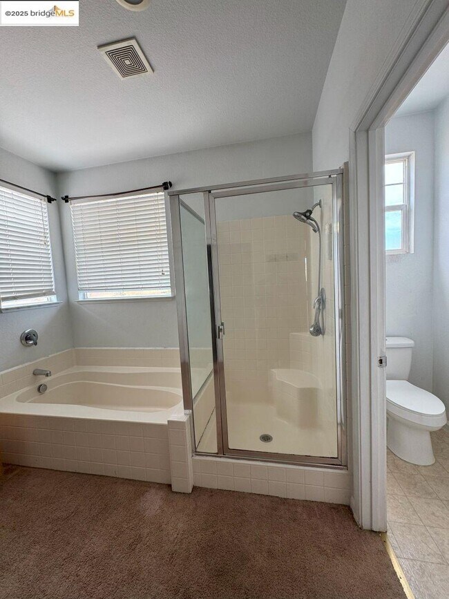 Building Photo - 645 Rockspray Cir