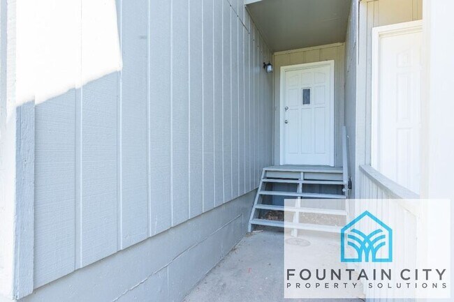 Building Photo - 105 Crawford Ln