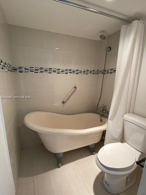 Building Photo - 1902 Bermuda Cir