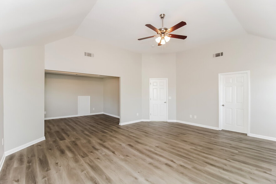 Building Photo - 283 Allegrini Drive