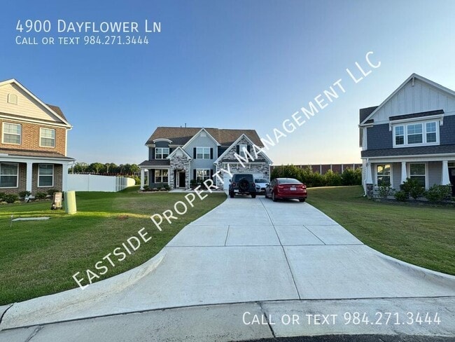 Building Photo - 4900 Dayflower Ln