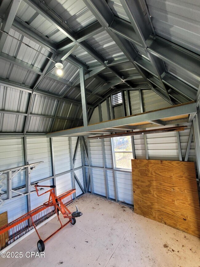 Building Photo - 2512 W 27th St