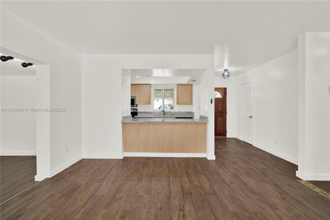Building Photo - 11713 SW 81st Rd