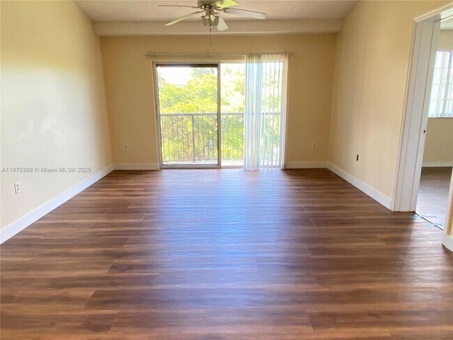 Building Photo - 4175 N Haverhill Rd