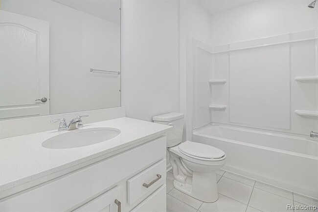 Building Photo - 43071 Atwood Ave