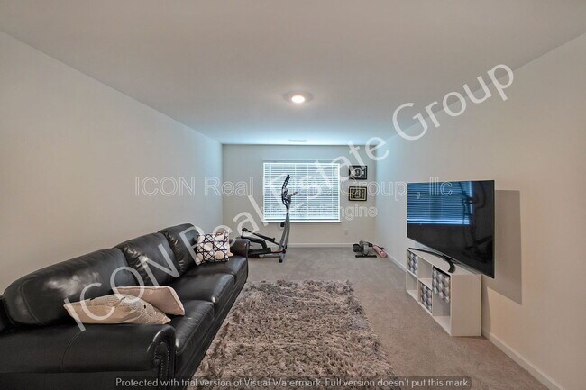 Building Photo - 3349 English Elm Wy