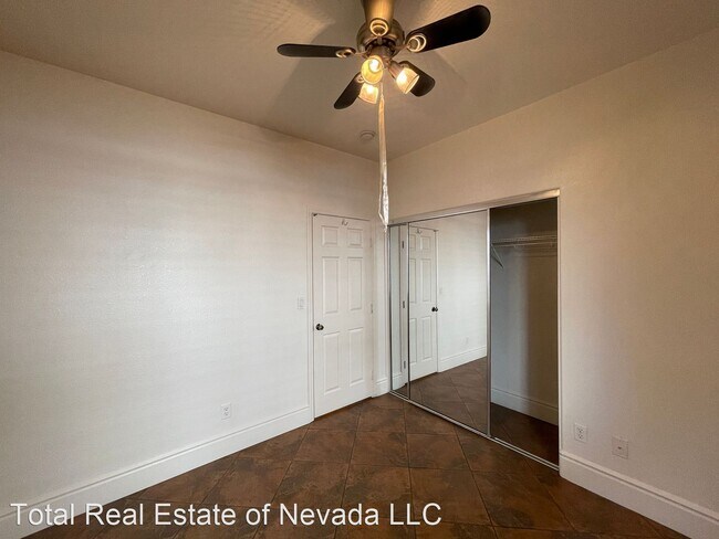 Building Photo - 4 br, 2.5 bath House - 10511 Bella Camrosa