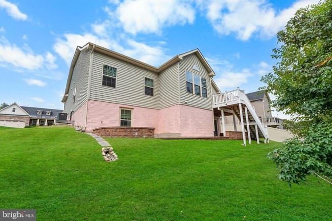 Building Photo - 7570 Arundel Woods Dr