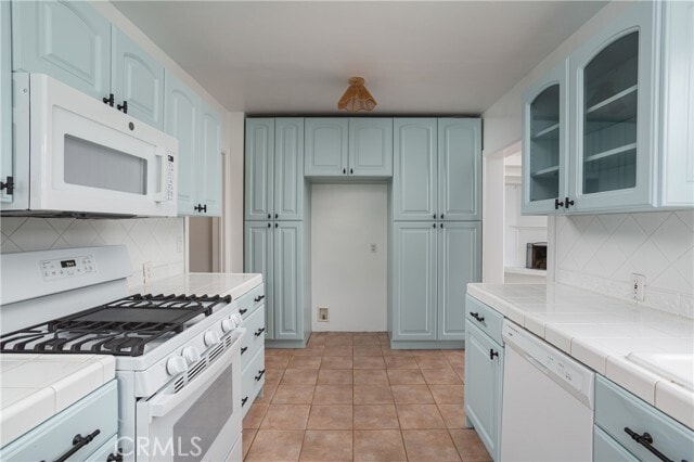 Building Photo - 2662 Riverside Dr