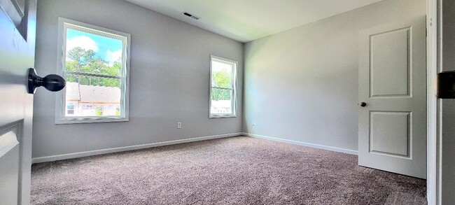 Master Bedroom - 804 Oak Center Dr