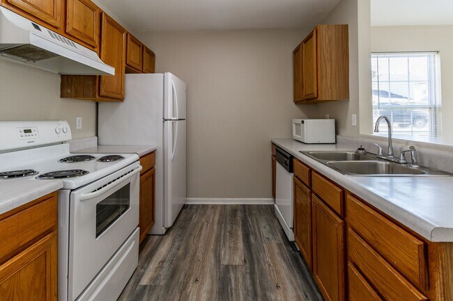 Building Photo - 3501-3503-3503 Marquis Ct