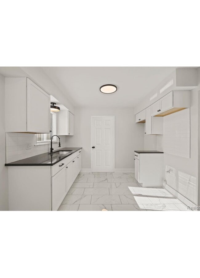 Primary Photo - Newly Remodel Home