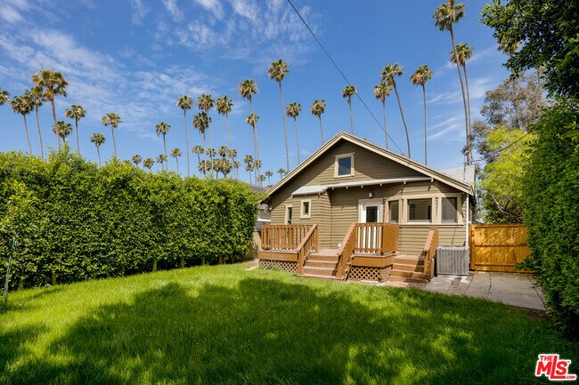 Building Photo - 2332 W 31st St