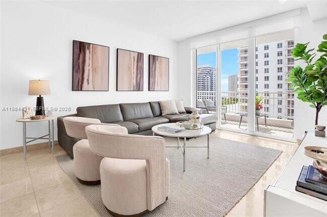 Building Photo - 801 Brickell Key Blvd