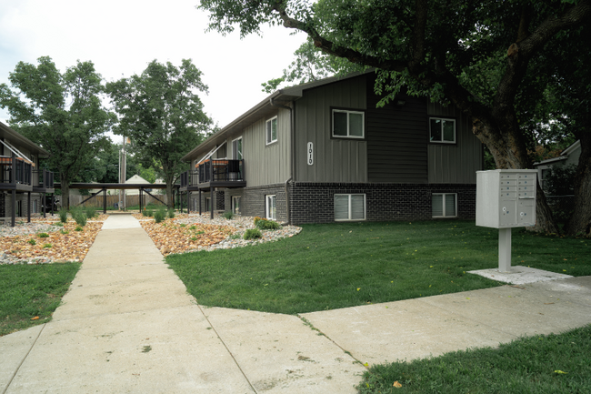 Building Photo - 1012 Johnstown Ave