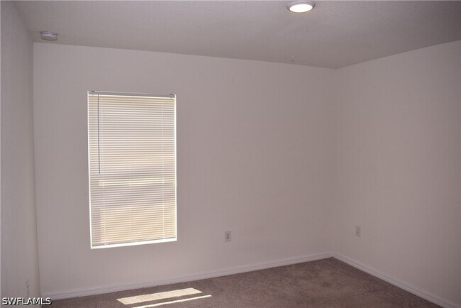 Building Photo - 4795 Lacoco St