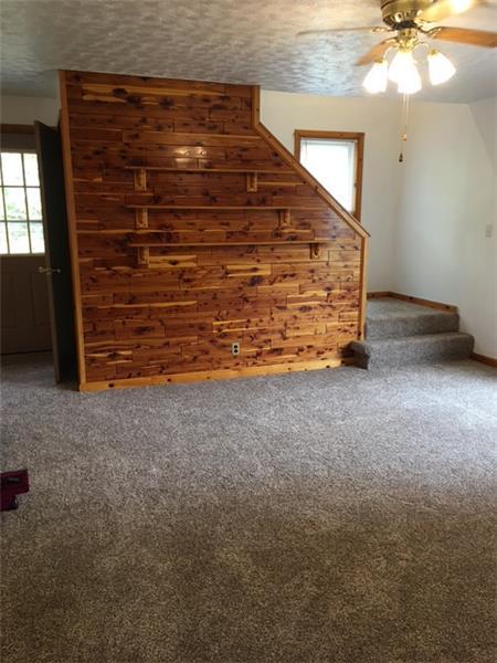 Building Photo - 640 Woodvue Ln